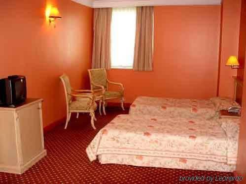 Grand Medya Hotel Стамбул Экстерьер фото